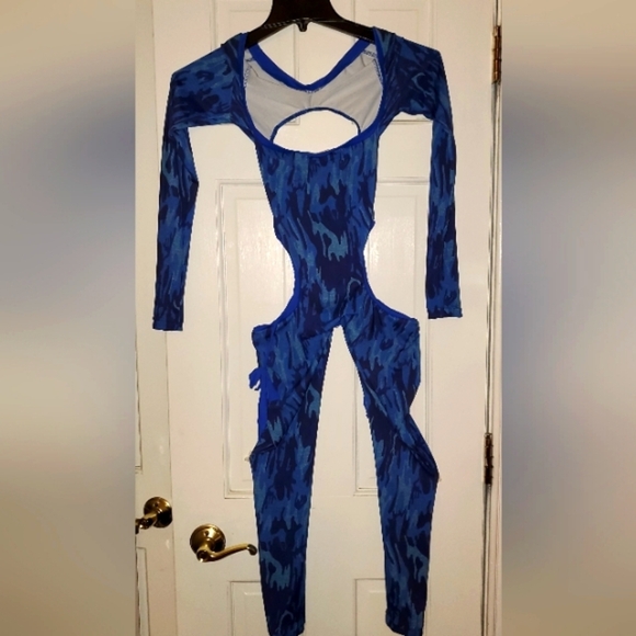 BARTENDER UNIFORM BOTTLE GIRL OUTFIT S - Picture 1 of 5